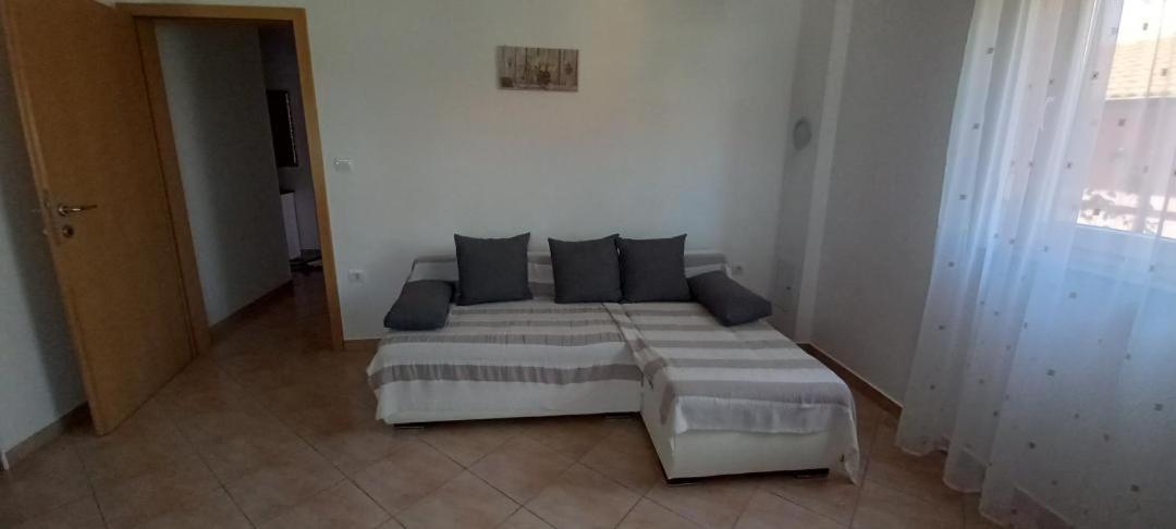 Apartments Buzleta ฟาชานา ภายนอก รูปภาพ