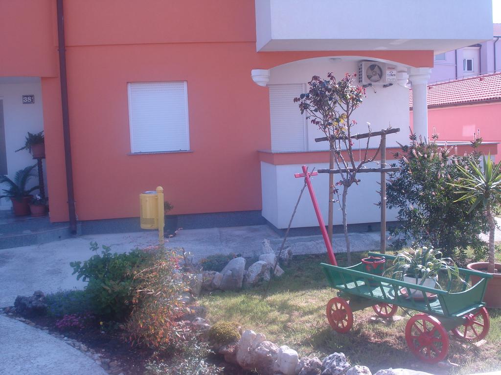 Apartments Buzleta ฟาชานา ภายนอก รูปภาพ